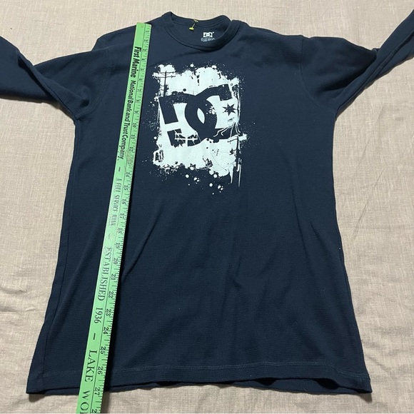 Y2K DC Long Sleeve Thermal Waffle Knit Tee. 2000s skater layering grunge base - Picture 6 of 6